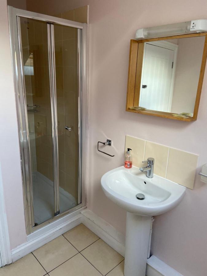 The Ashton Gate Mews Hotell Bristol Exteriör bild