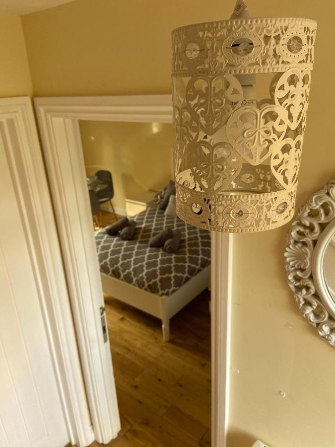 The Ashton Gate Mews Hotell Bristol Exteriör bild